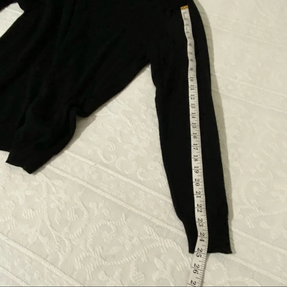 Murano Italia mens 55% wool 45% acrylic long sleeves 3 button collar sweater Med